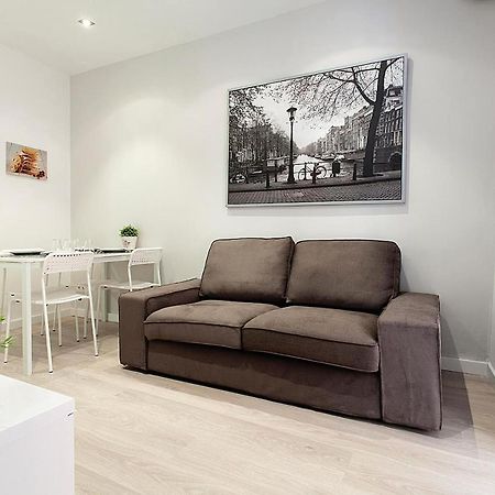 Miquel Angel - Apartments Next To Camp Nou บาร์เซโลนา ภายนอก รูปภาพ