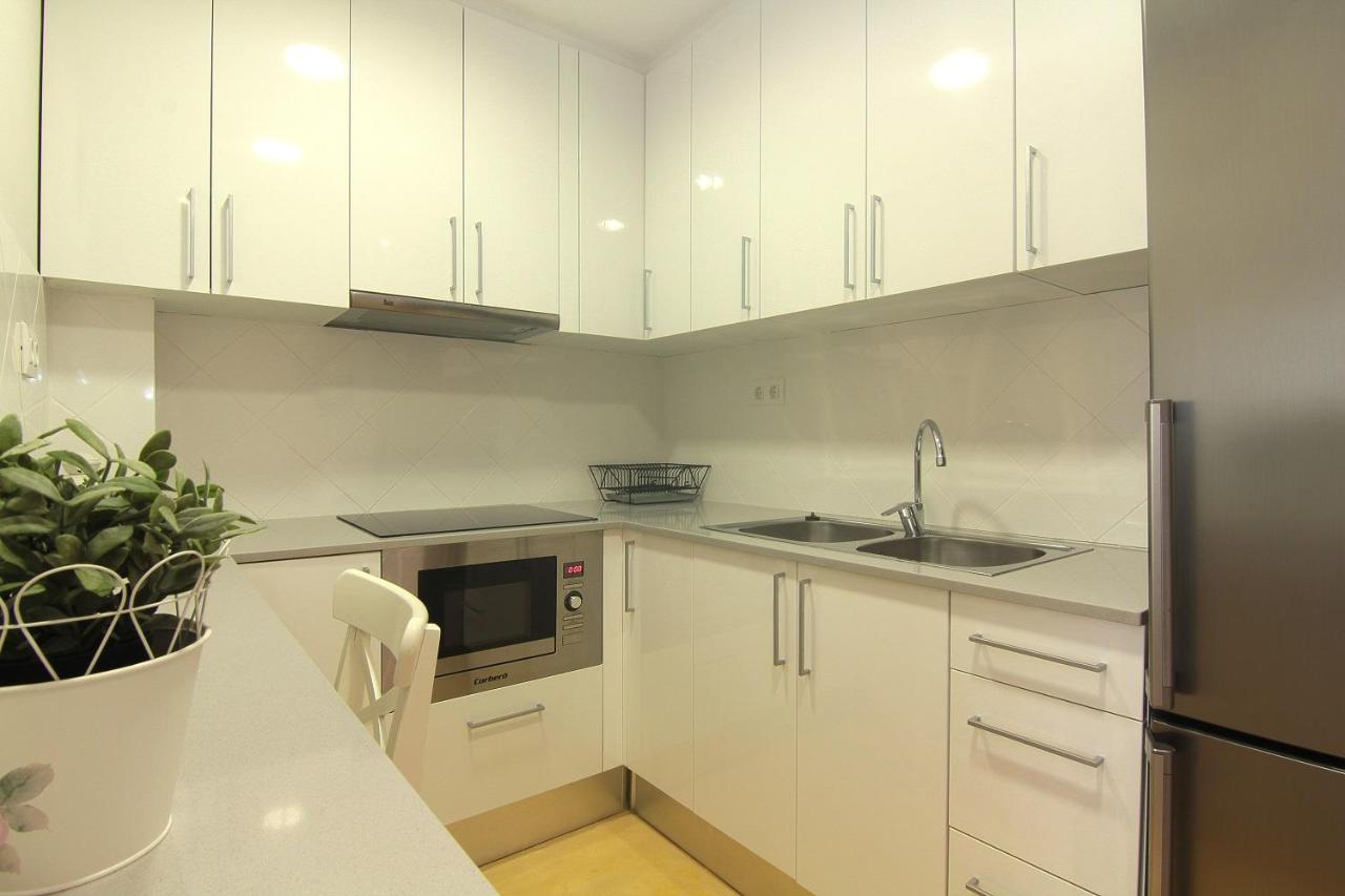 Miquel Angel - Apartments Next To Camp Nou บาร์เซโลนา ภายนอก รูปภาพ