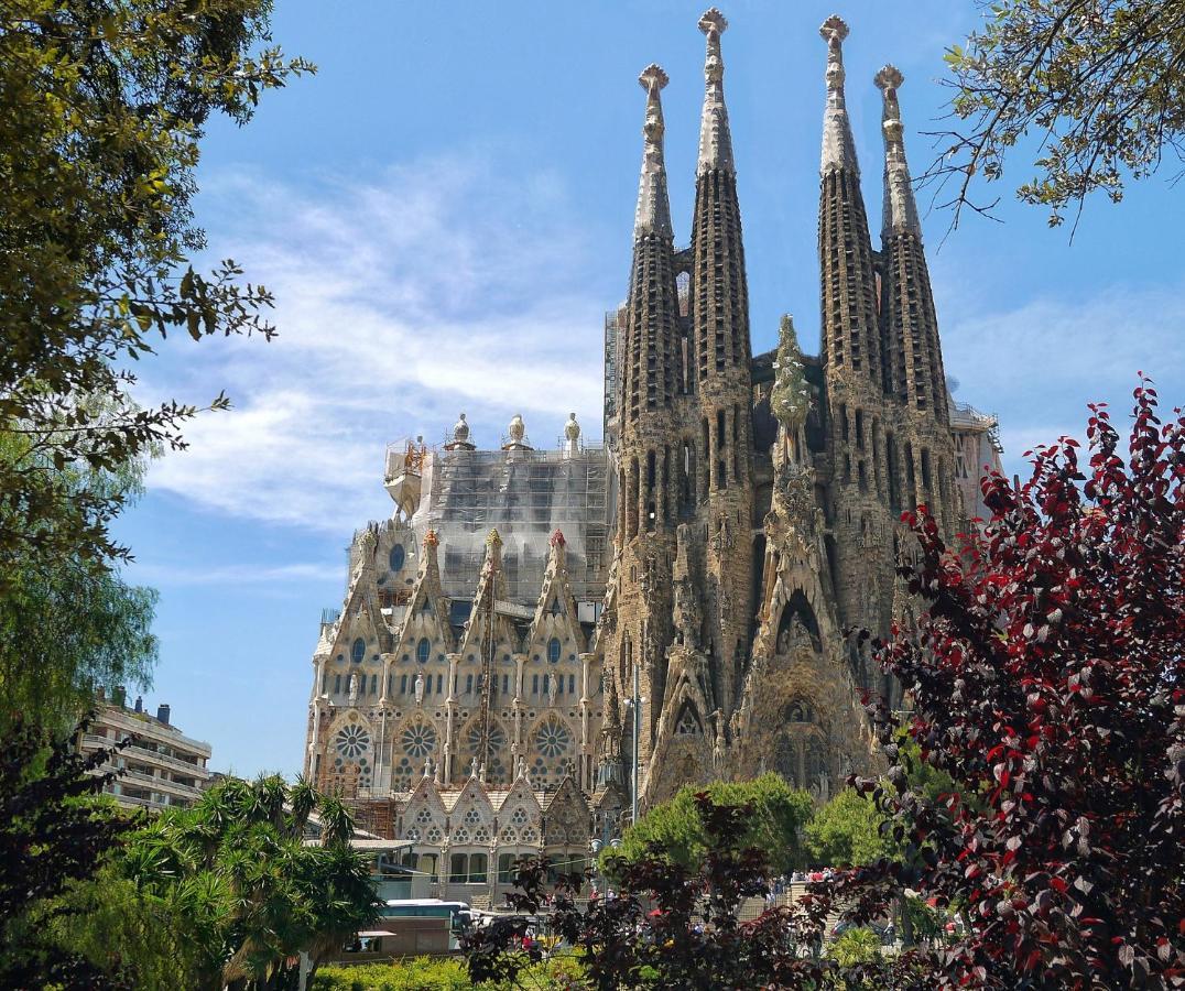 Miquel Angel - Apartments Next To Camp Nou บาร์เซโลนา ภายนอก รูปภาพ