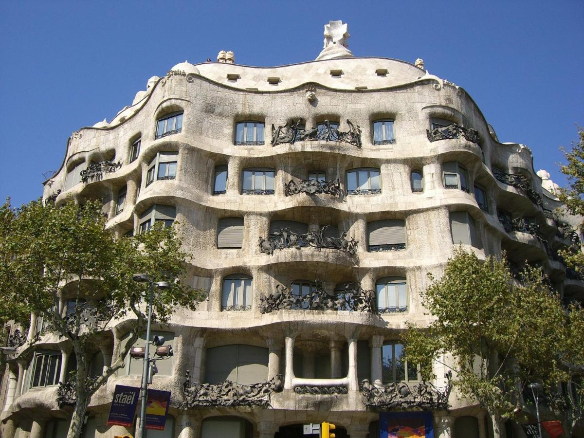 Miquel Angel - Apartments Next To Camp Nou บาร์เซโลนา ภายนอก รูปภาพ