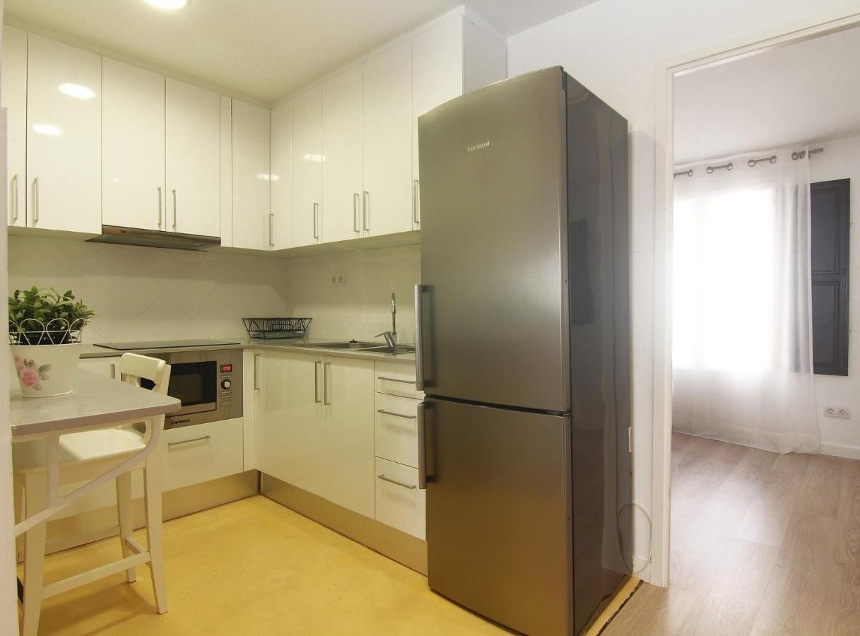 Miquel Angel - Apartments Next To Camp Nou บาร์เซโลนา ภายนอก รูปภาพ