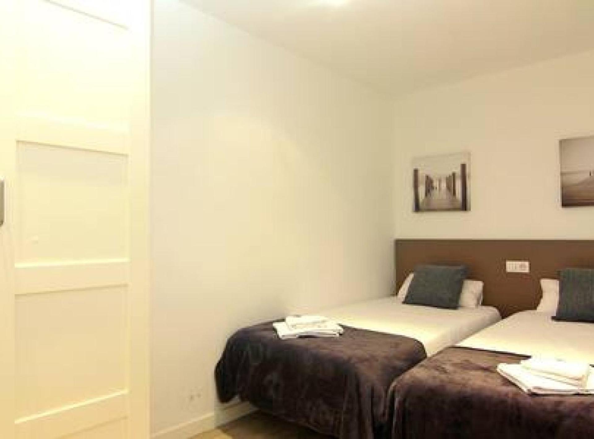 Miquel Angel - Apartments Next To Camp Nou บาร์เซโลนา ภายนอก รูปภาพ